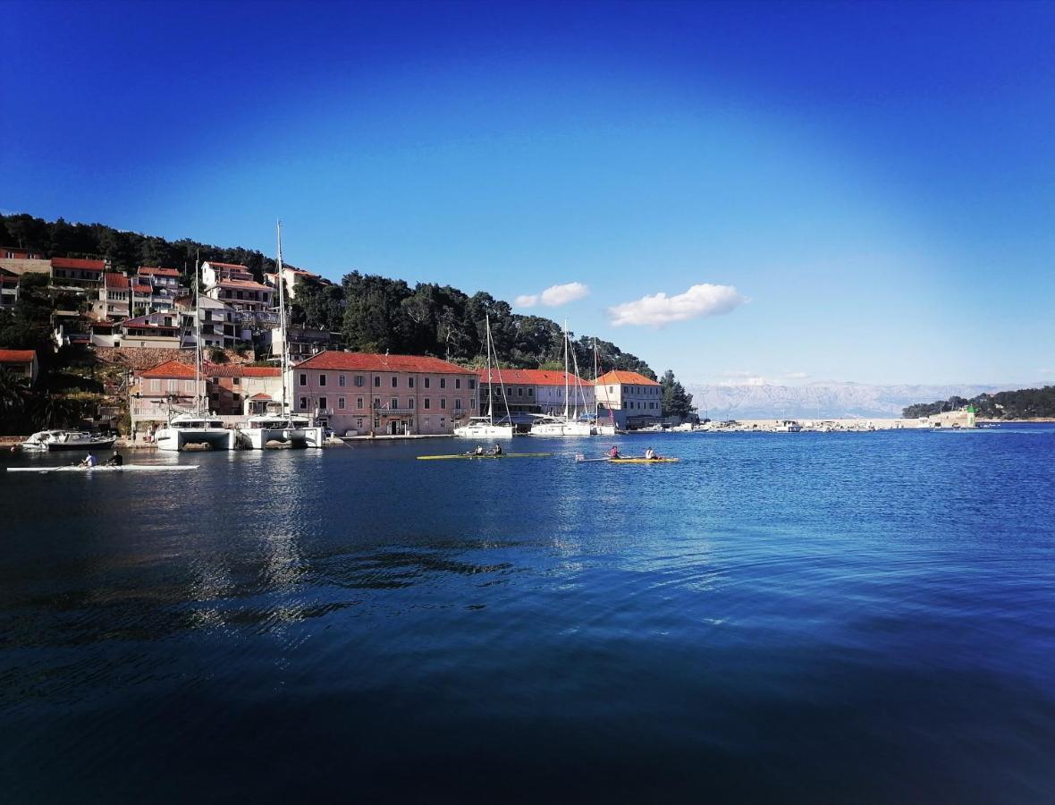 Beros * Jelsa (Hvar)